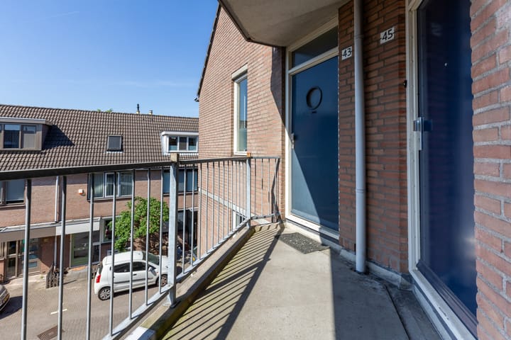 Foto 2 van Spuistraat 43