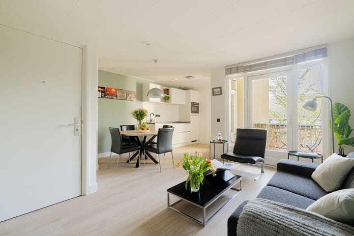 View photo of Van Bossestraat 28 1