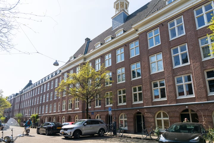 Photo 17 of Van Bossestraat 28-1