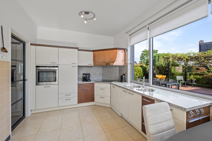 Foto 18 van Meidoornlaan 6