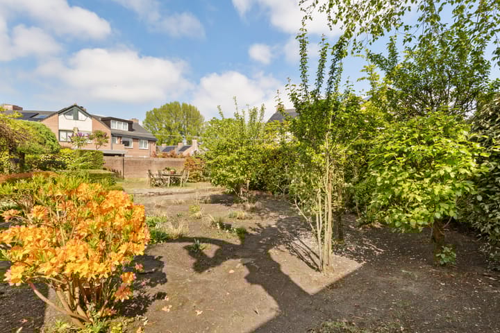 Foto 45 van Meidoornlaan 6