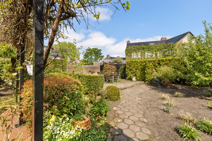 Foto 46 van Meidoornlaan 6