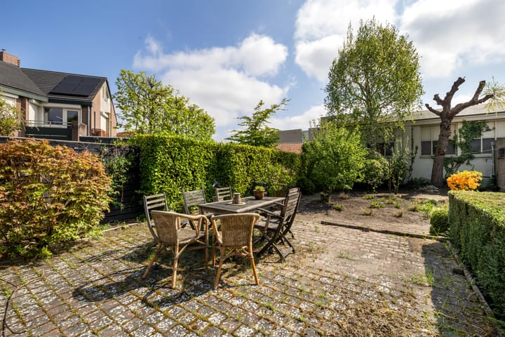 Foto 47 van Meidoornlaan 6