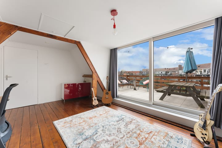 Photo 28 of Röntgenstraat 5-C