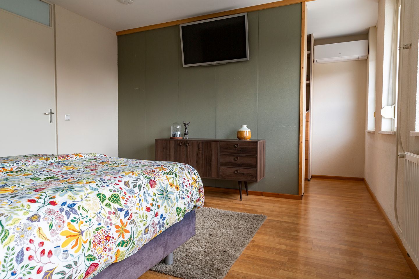 Photo 19 of Wasbloem 8