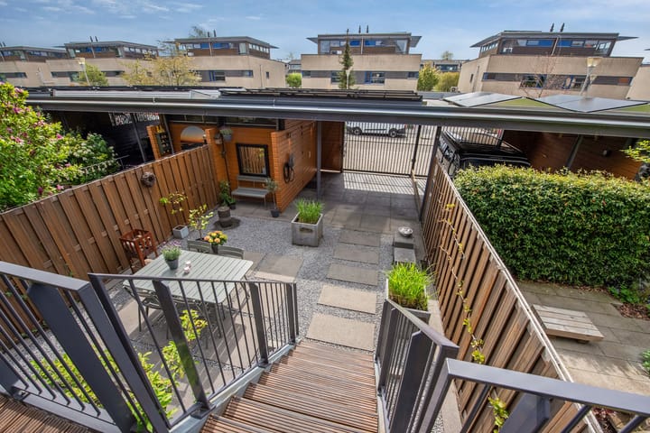 Foto 2 van Delftsestraatweg 197