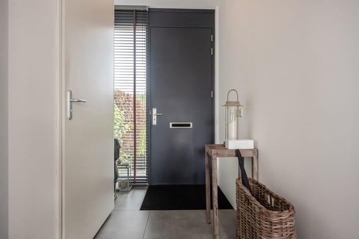 Foto 6 van Delftsestraatweg 197