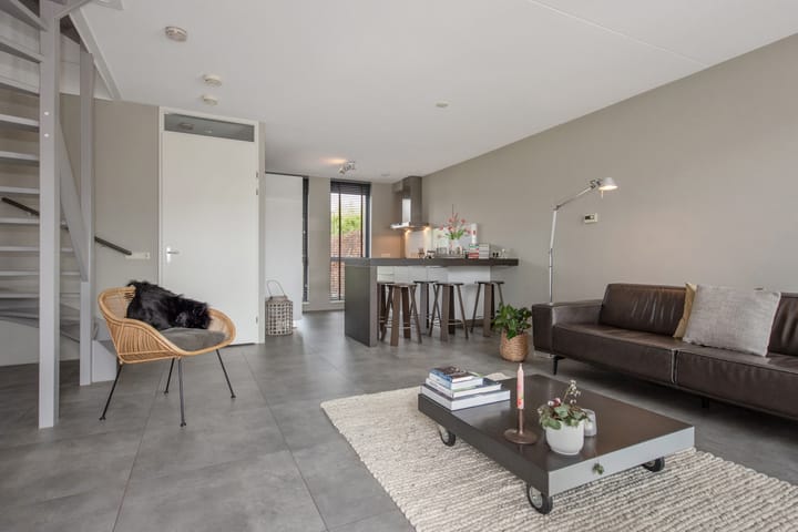 Foto 8 van Delftsestraatweg 197