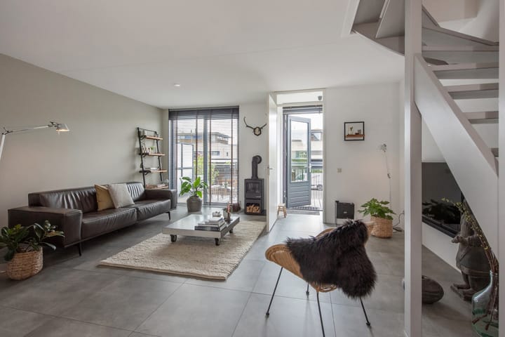 Foto 11 van Delftsestraatweg 197