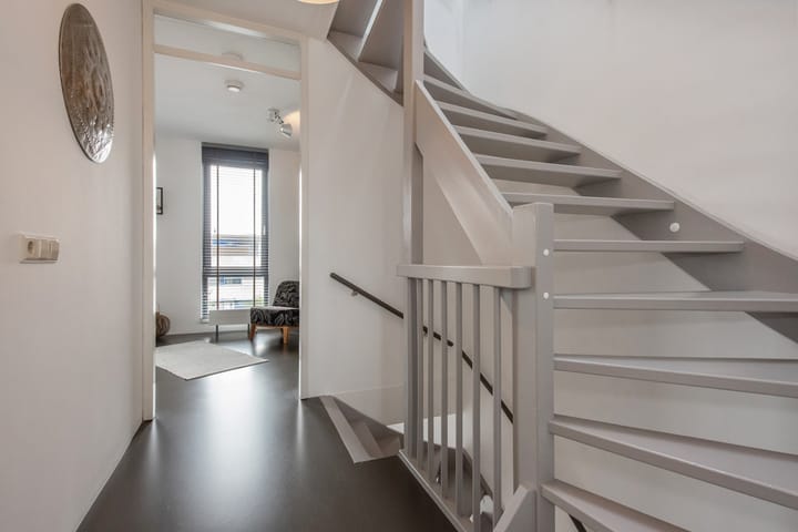 Foto 33 van Delftsestraatweg 197