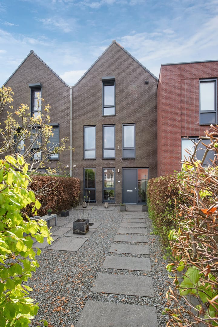 Foto 45 van Delftsestraatweg 197