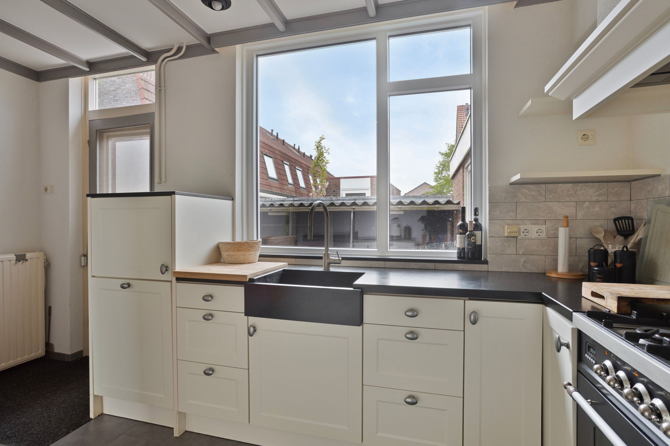 Foto 15 van Emmastraat 47