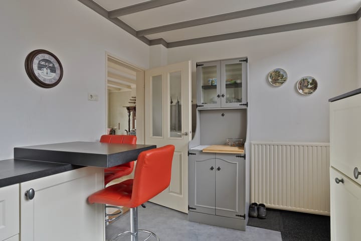 Foto 16 van Emmastraat 47