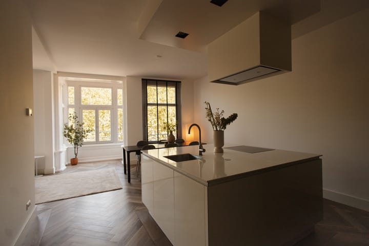 Photo 10 of Marnixstraat 354-C