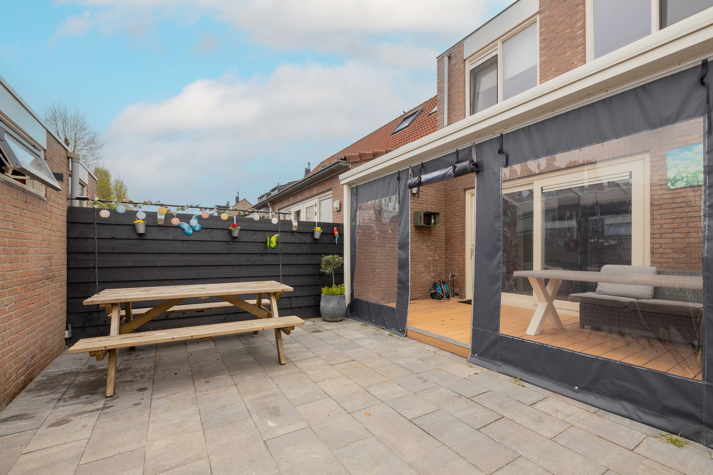 Photo 5 of Madelief 11