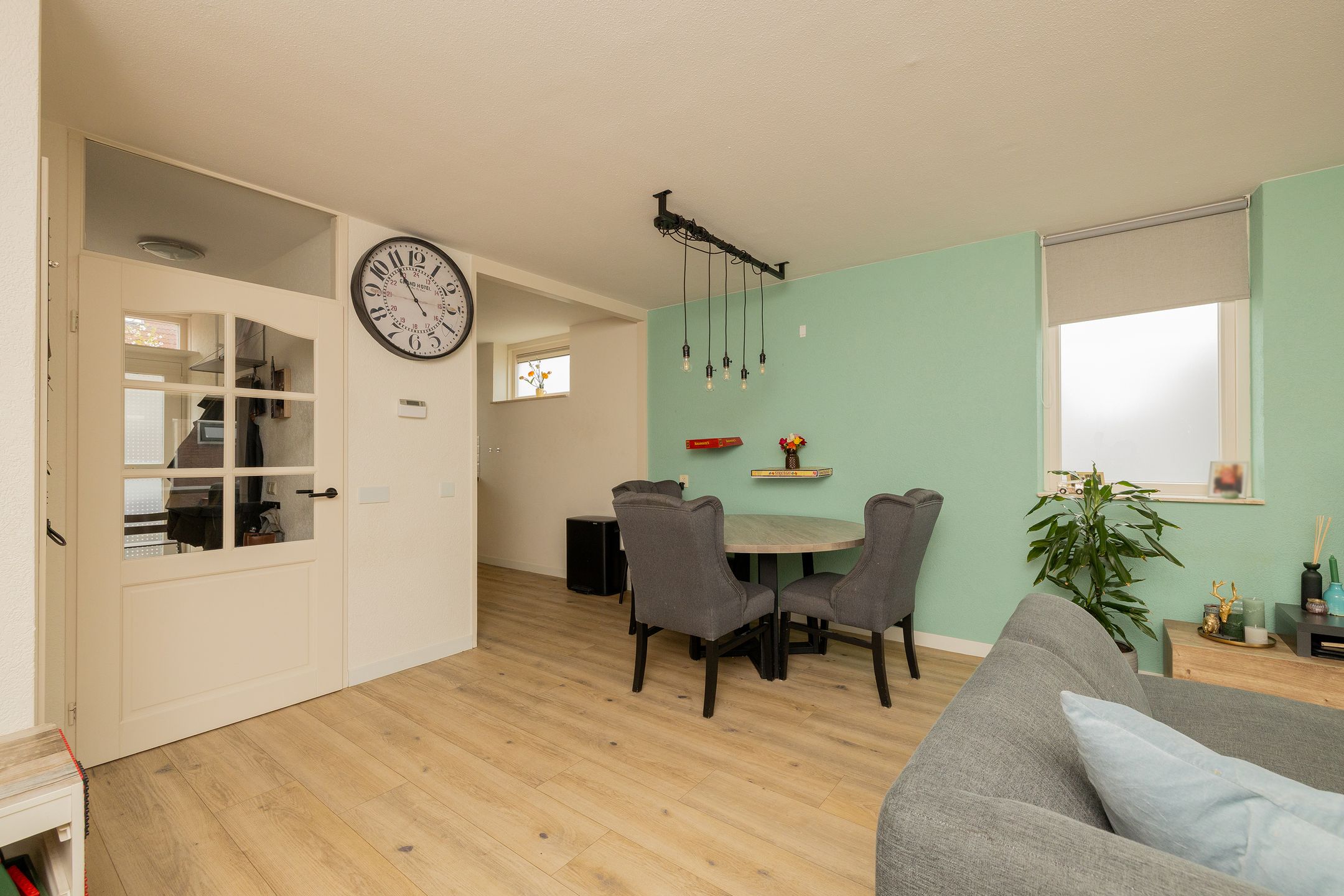 Photo 12 of Madelief 11