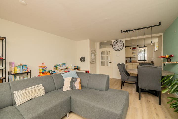 Foto 14 van Madelief 11