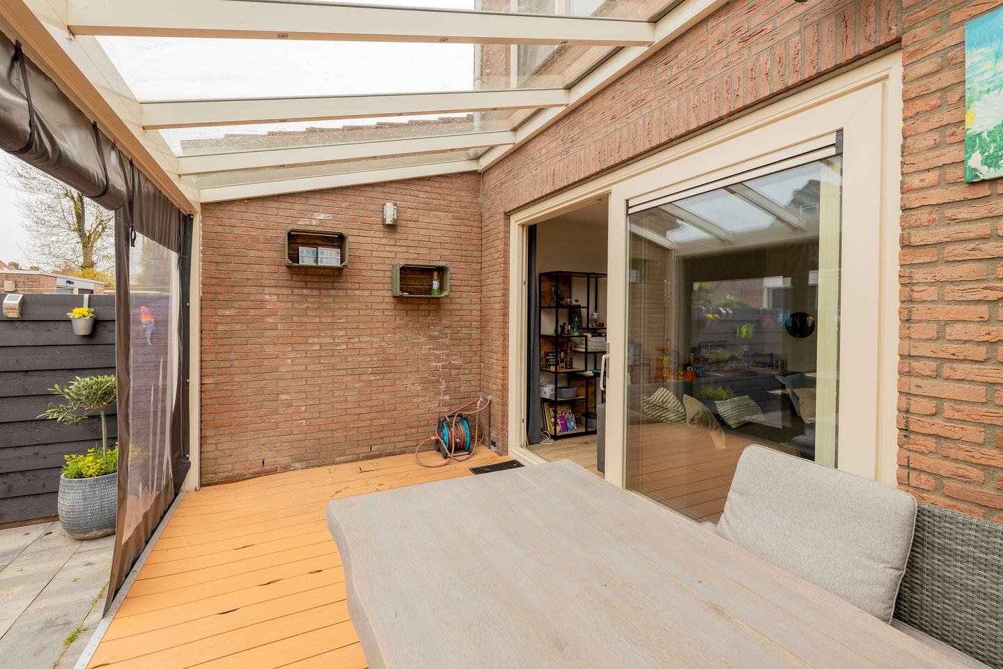 Photo 19 of Madelief 11