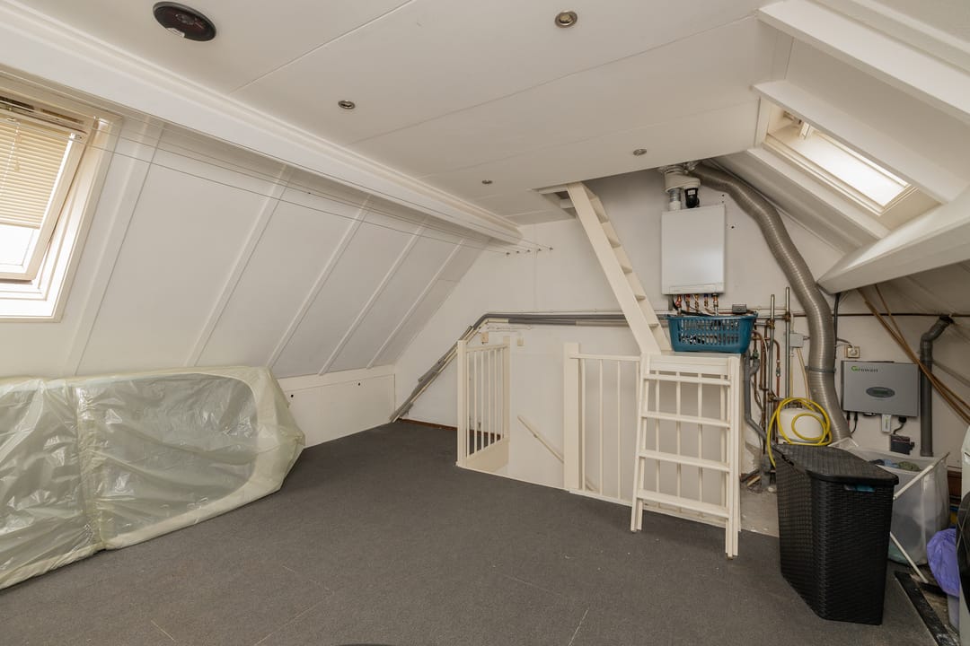 Photo 38 of Madelief 11