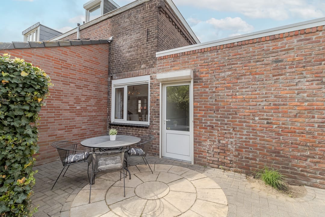 Foto 28 van Stationsstraat 28