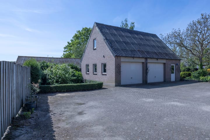 Foto 30 van Luissel 11