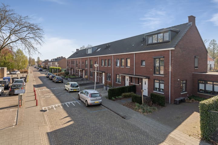 Foto 48 van Lambertusstraat 10-B