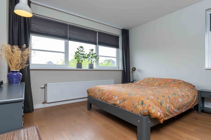 Foto 28 van Honingzoet 57