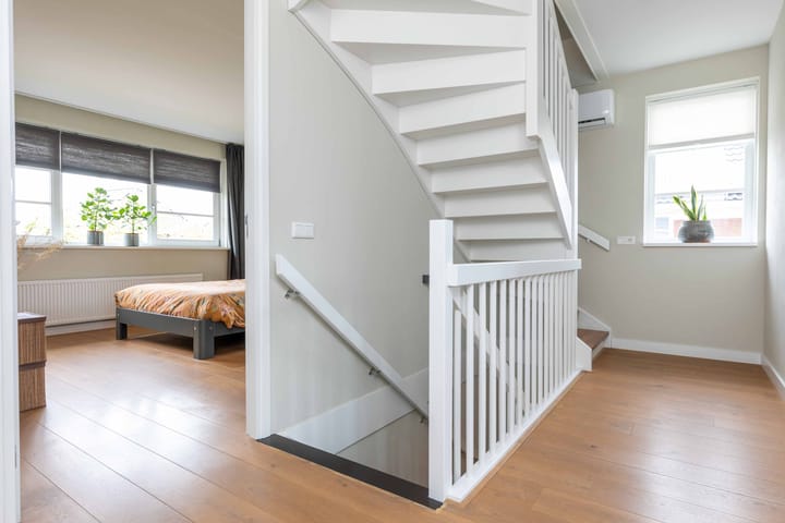 Foto 29 van Honingzoet 57