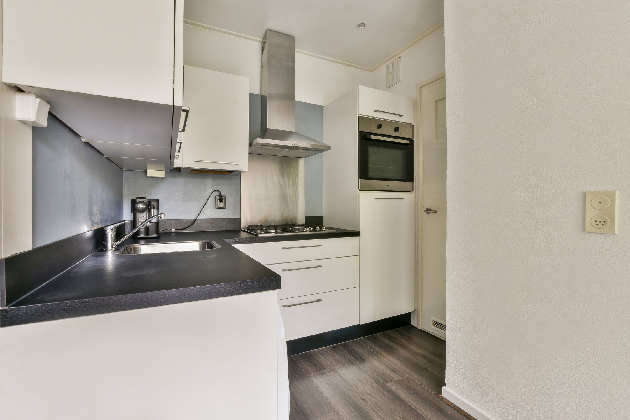 Foto 9 van Van Nijenrodeweg 836