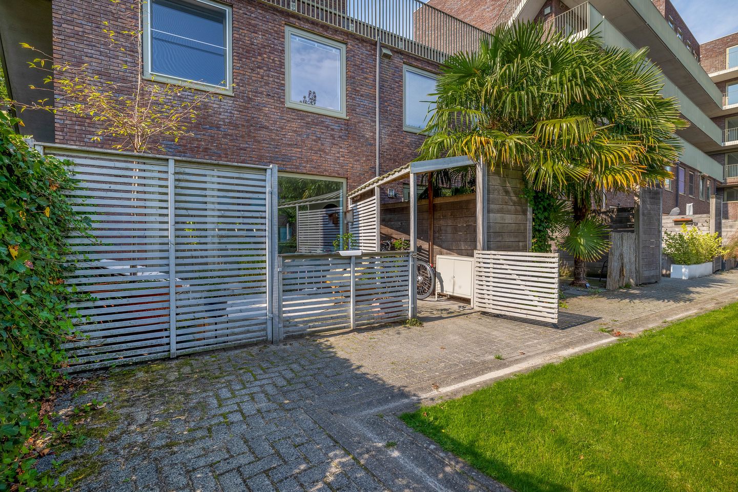 Photo 14 of Paterswoldseweg 152