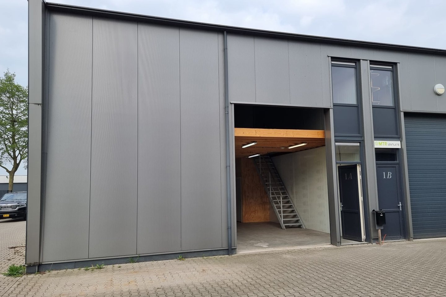 View photo 2 of Eems-Dollardweg 1-A