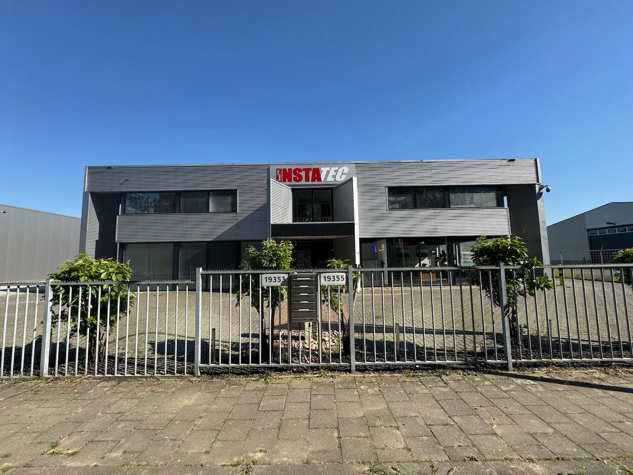 Bekijk foto 1 van Gewandeweg 19