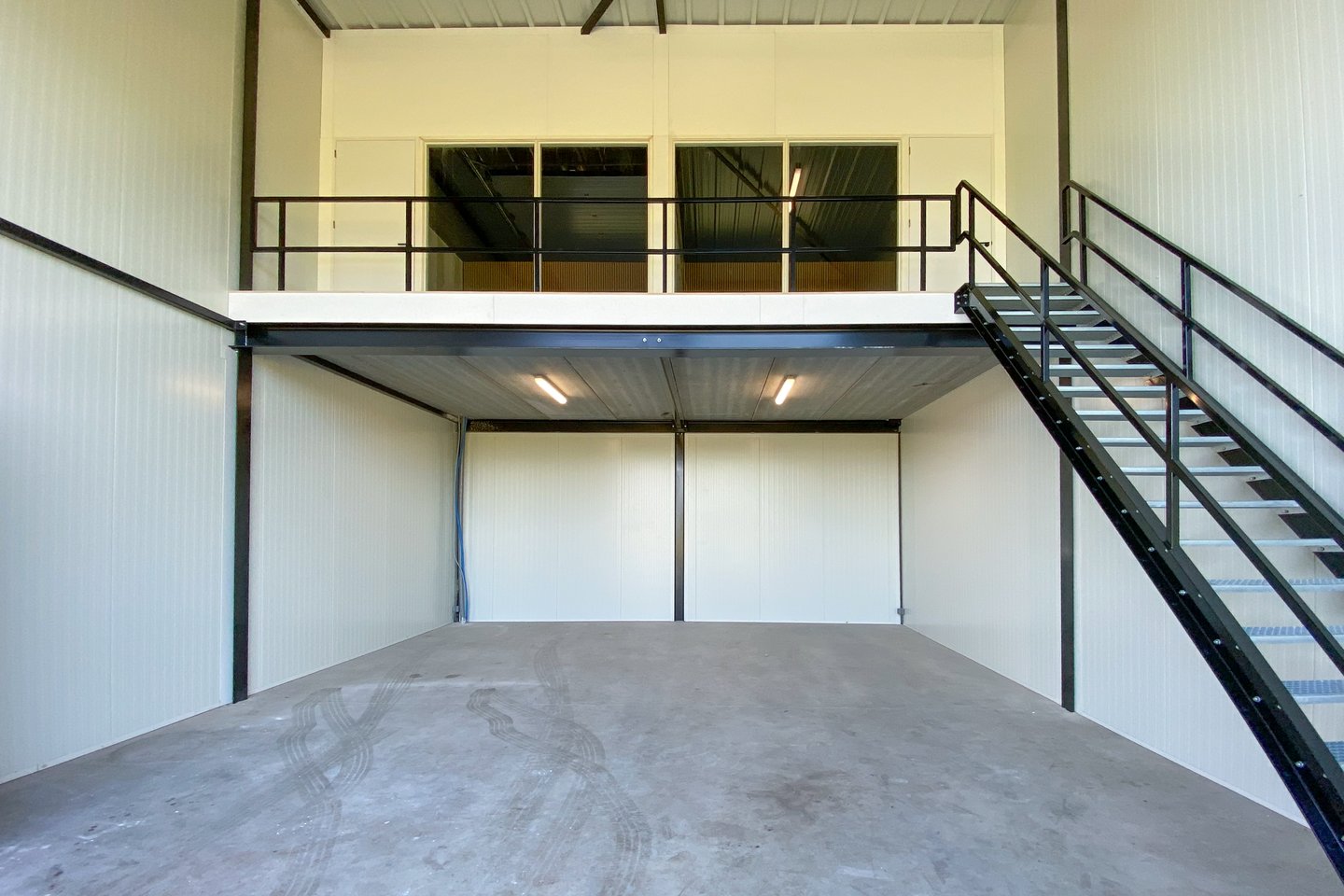 View photo 3 of Blankenstein 638