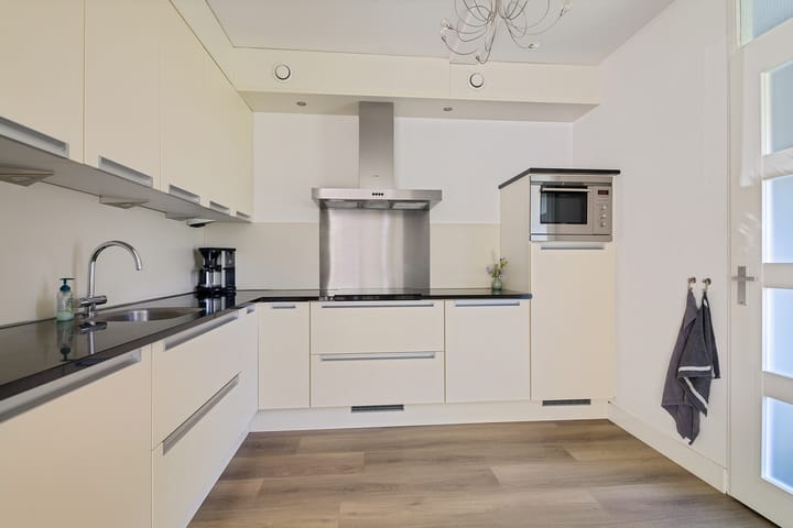 Photo 16 of Frederik Hendriklaan 37