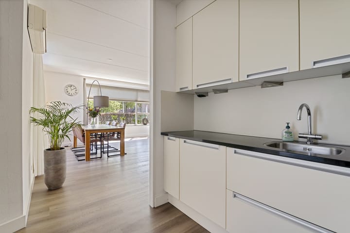 Photo 17 of Frederik Hendriklaan 37