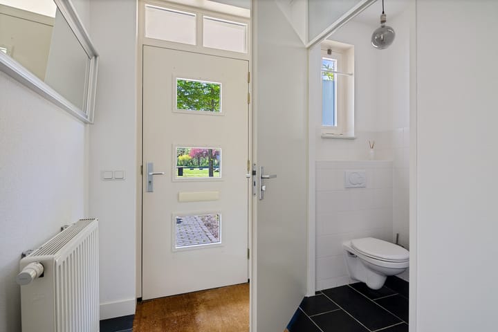 Photo 9 of Frederik Hendriklaan 37