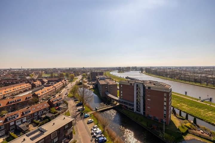 Foto 3 van Uiverplein 210