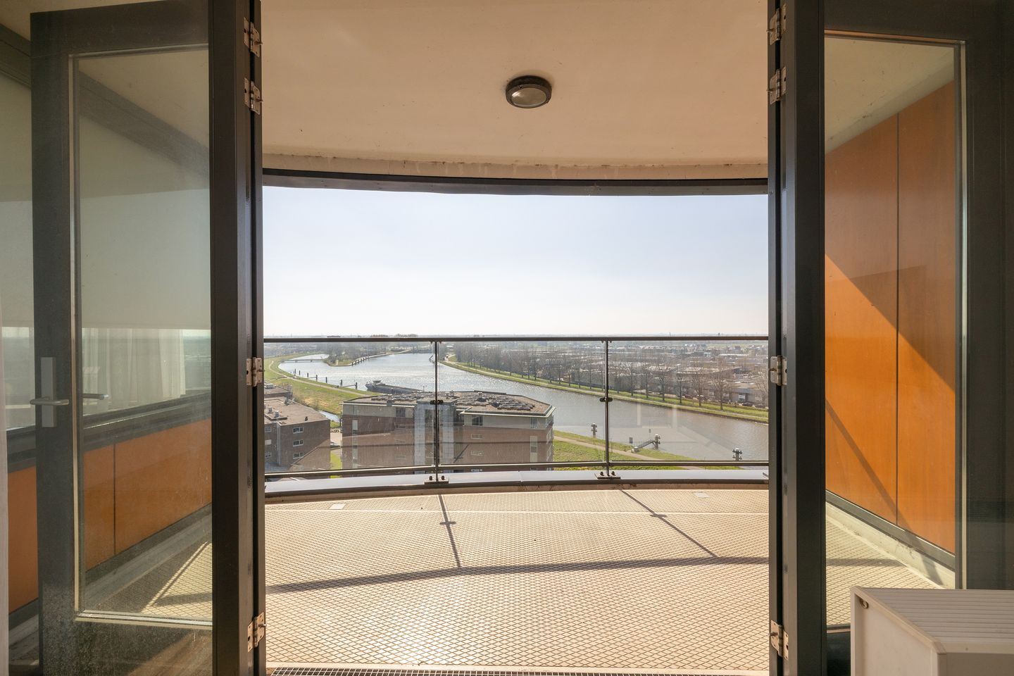 Foto 14 van Uiverplein 210