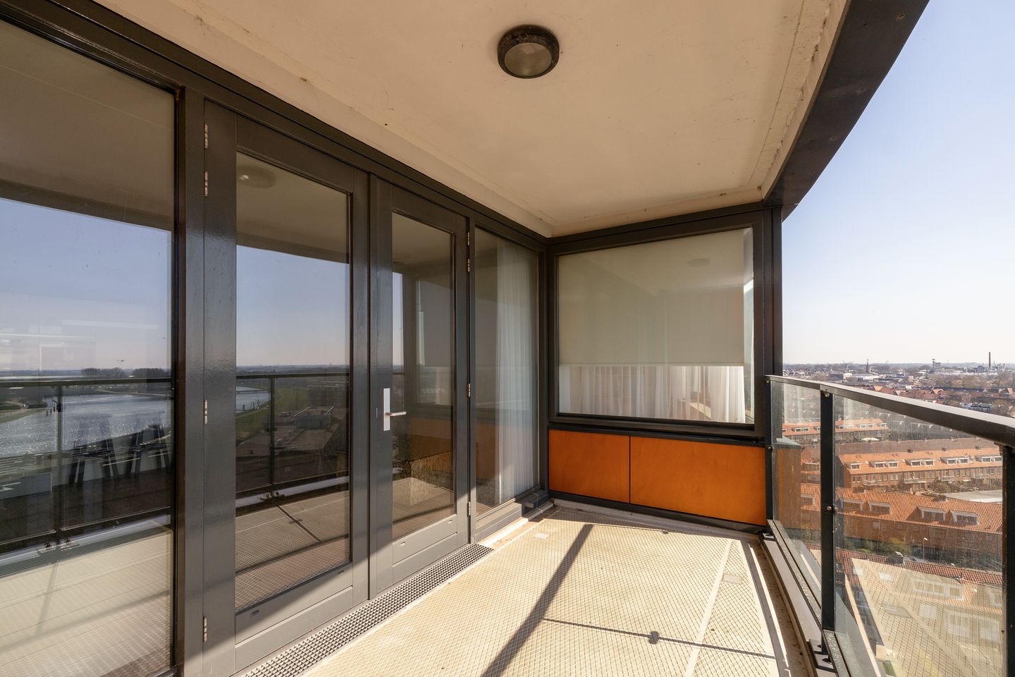 Foto 20 van Uiverplein 210