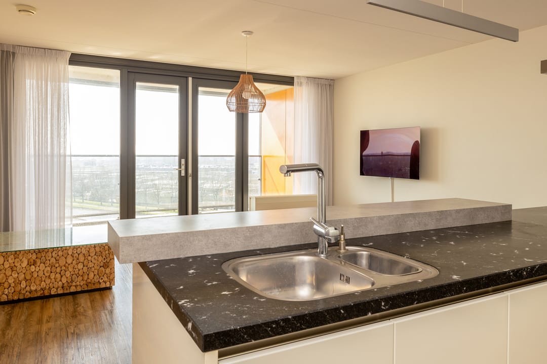 Foto 28 van Uiverplein 210