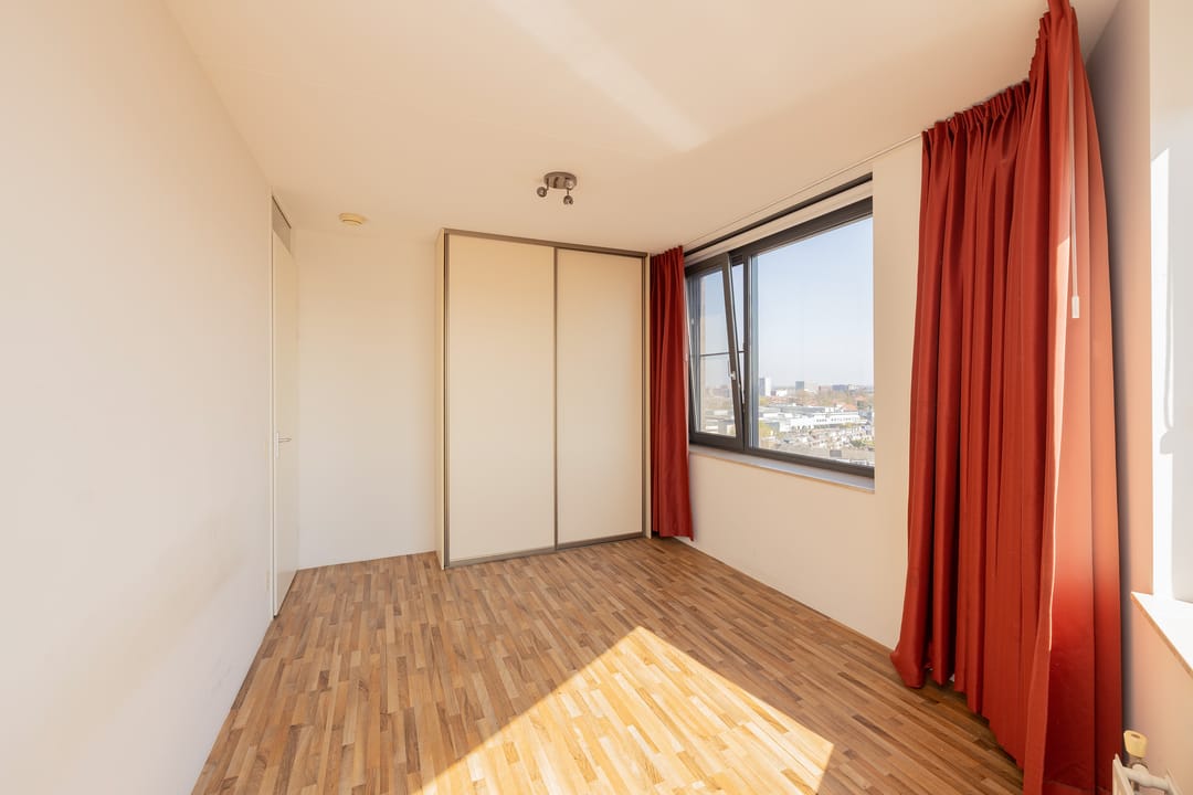 Foto 31 van Uiverplein 210