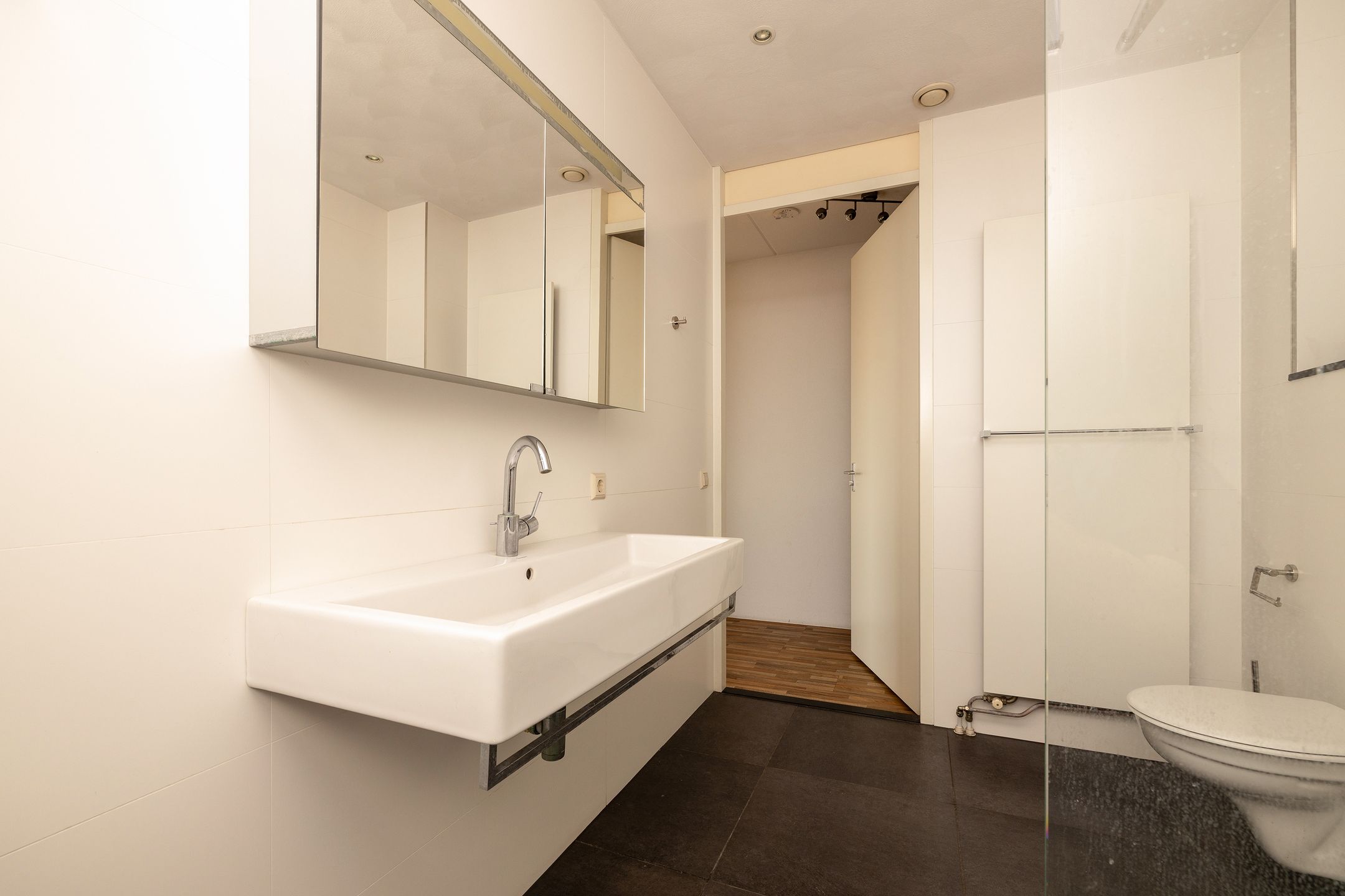 Foto 42 van Uiverplein 210