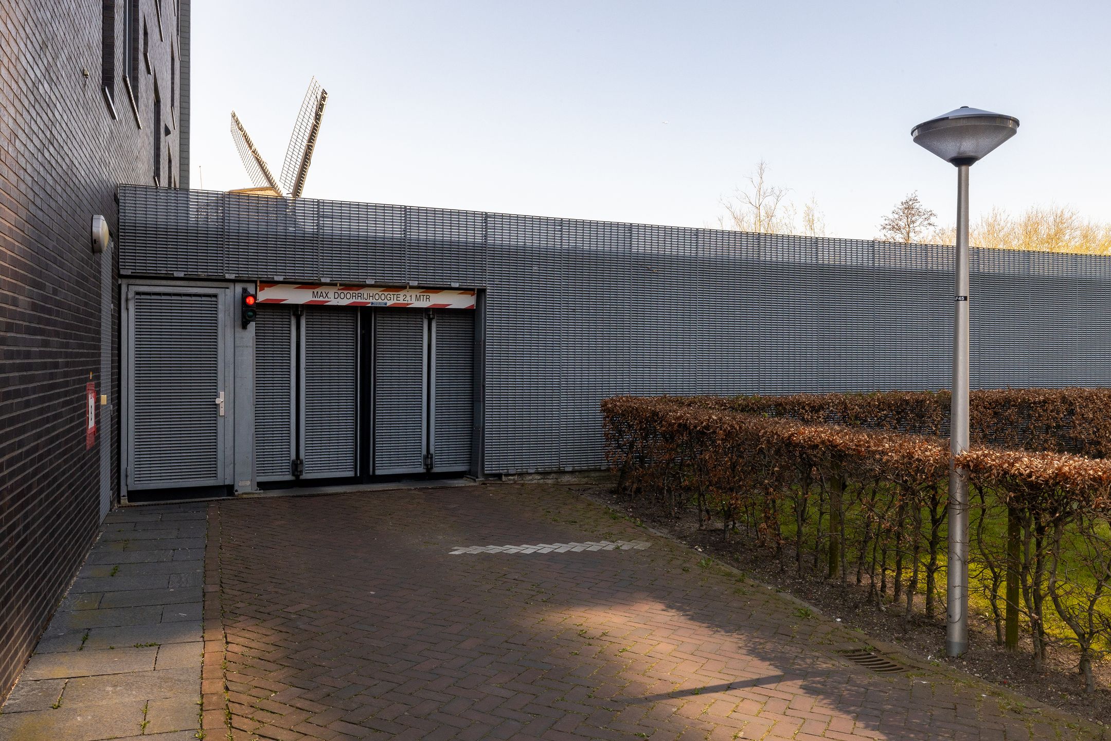 Foto 45 van Uiverplein 210