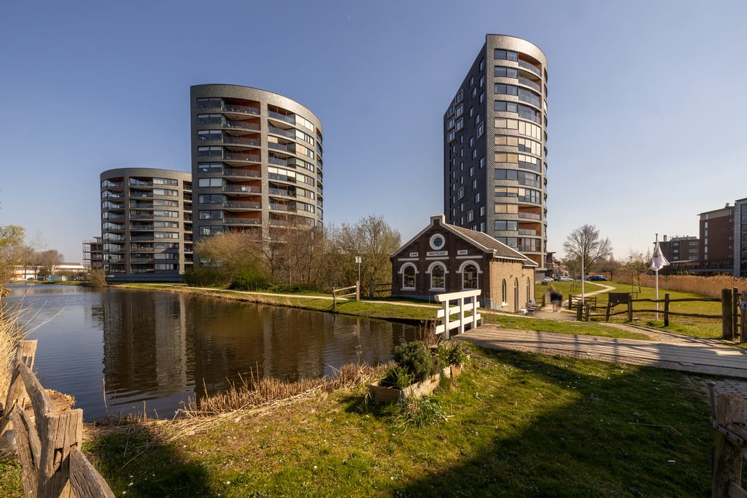 Foto 52 van Uiverplein 210