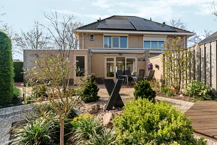 Foto 2 van Schellenkrans 8