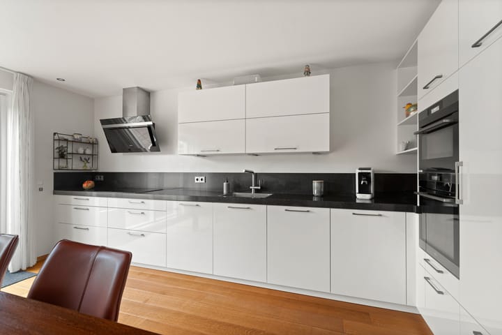 Photo 16 of Schellenkrans 8