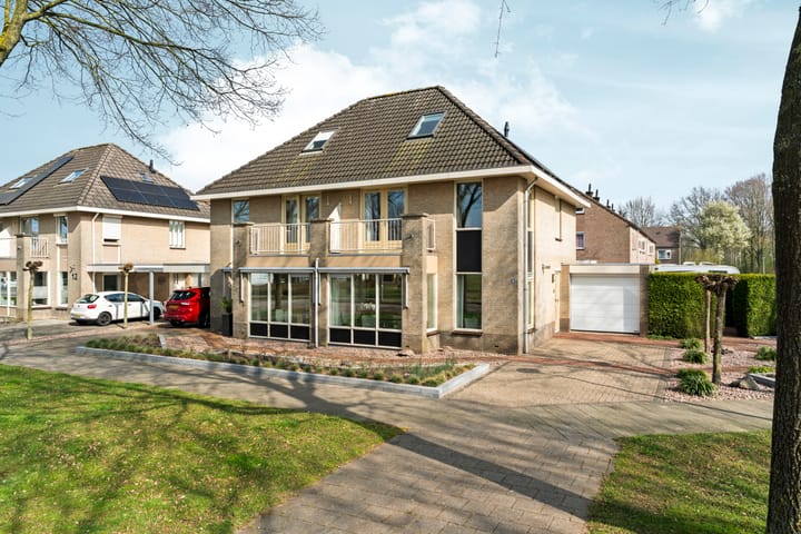 Photo 44 of Schellenkrans 8