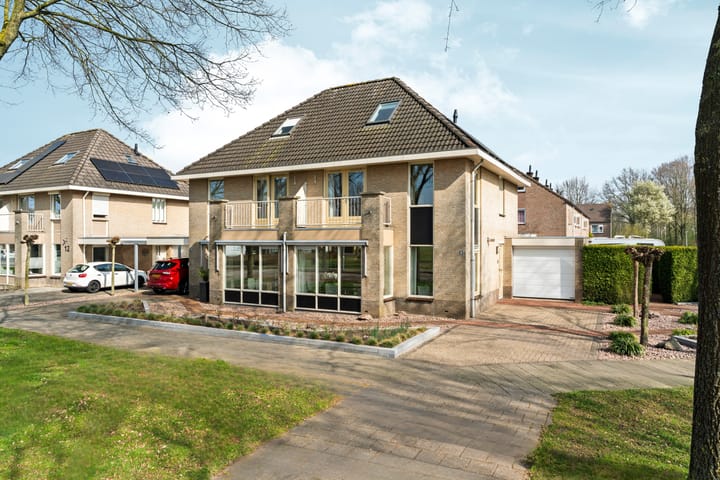 Photo 63 of Schellenkrans 8