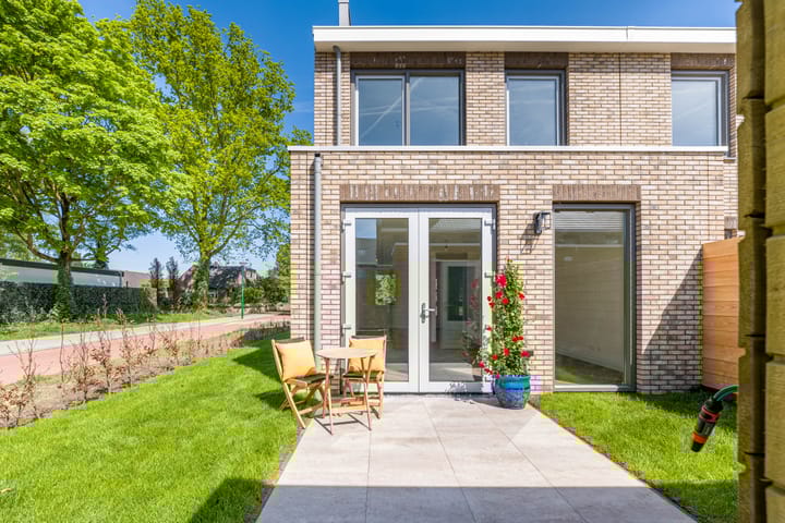 Photo 33 of Hiltlaan 2