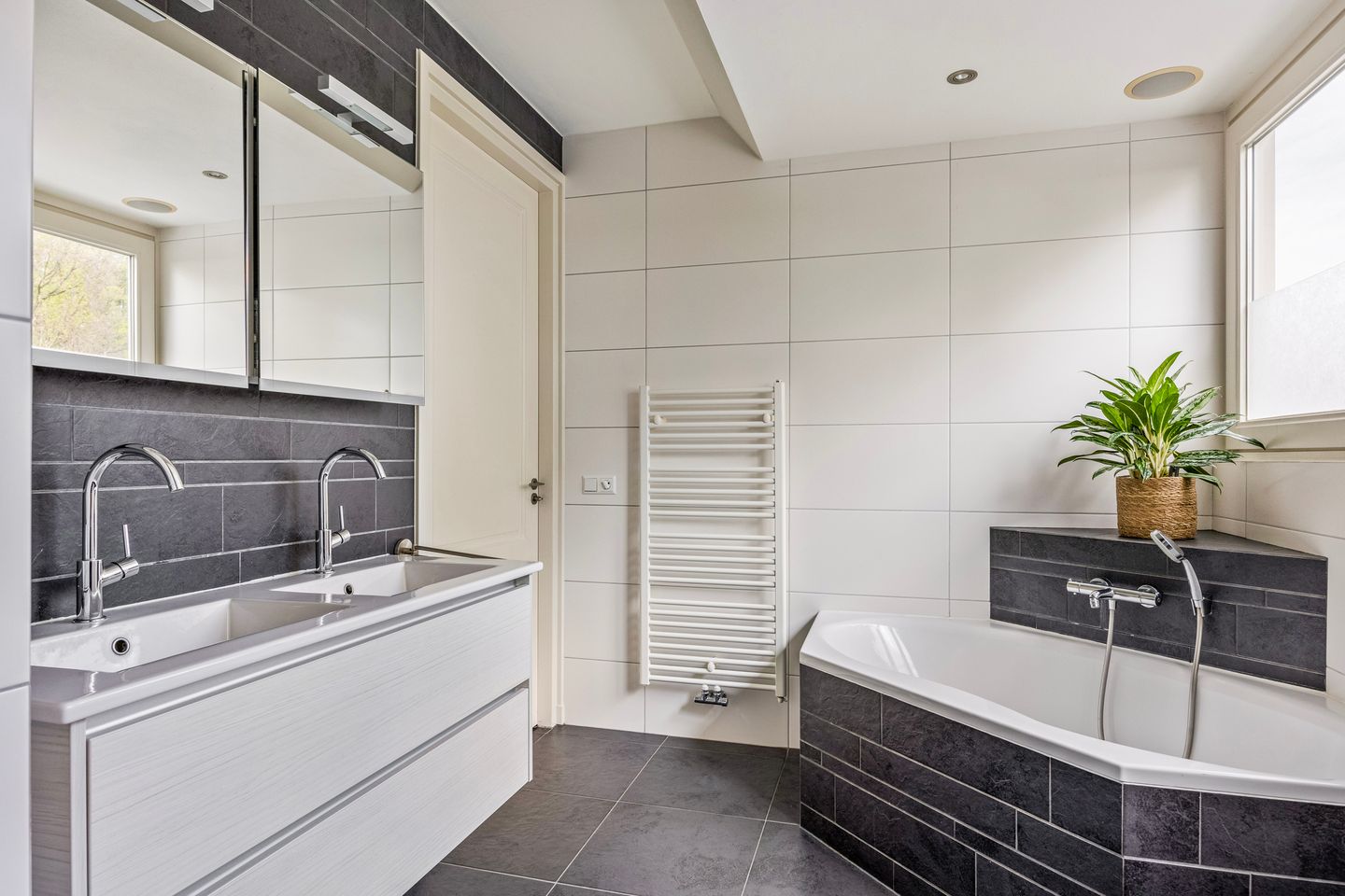 Foto 4 van Den Eik 16